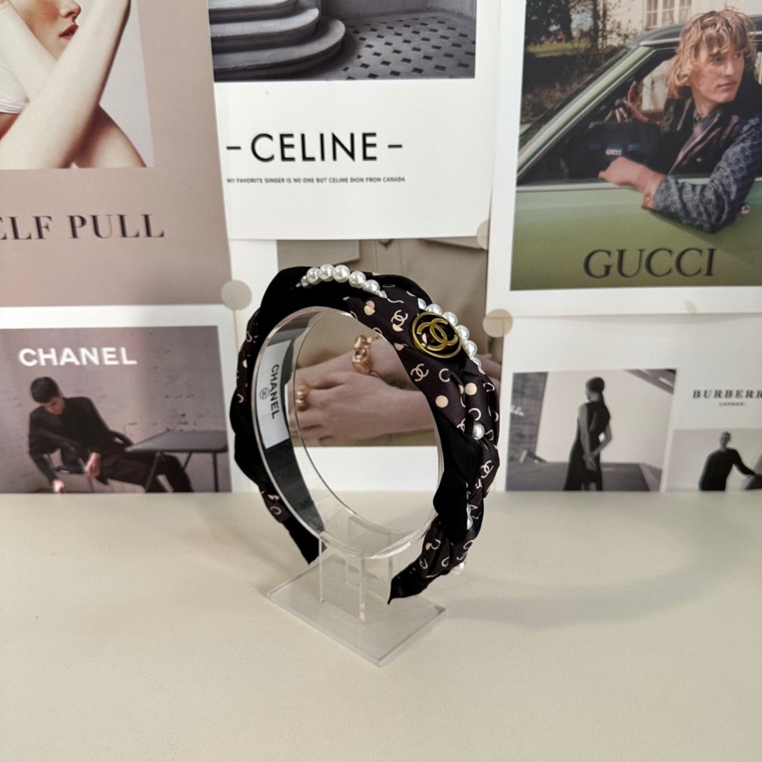 NO:276662,Special counter packaging Chanel (Chanel) latest hairband, fairy quick to buy, special material, no head, salty and sweet hairpins, hairpins, chanel, chanel, hairpins19860909特配专柜包装 Chanel（香奈儿）最新发箍 小仙女快入手 特殊材质 不嘞头 可盐可甜发夹,发夹,chanel,chanel,hairpins,accessory