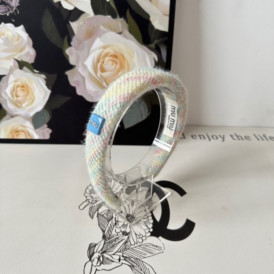 NO:276926,Specially equipped with counter packaging MiuMiu (Miao Miu) latest autumn and winter hairbands, fairy quick to buy, special material, no head, salt or sweet~ hair accessories, hairpins, miumiu, hairpins19860909特 配专柜包装 MiuMiu（缪缪）最新秋冬发箍 小仙女快入手 特殊材质 不嘞头 可盐可甜～发饰,发夹,miumiu,hairpins,accessory