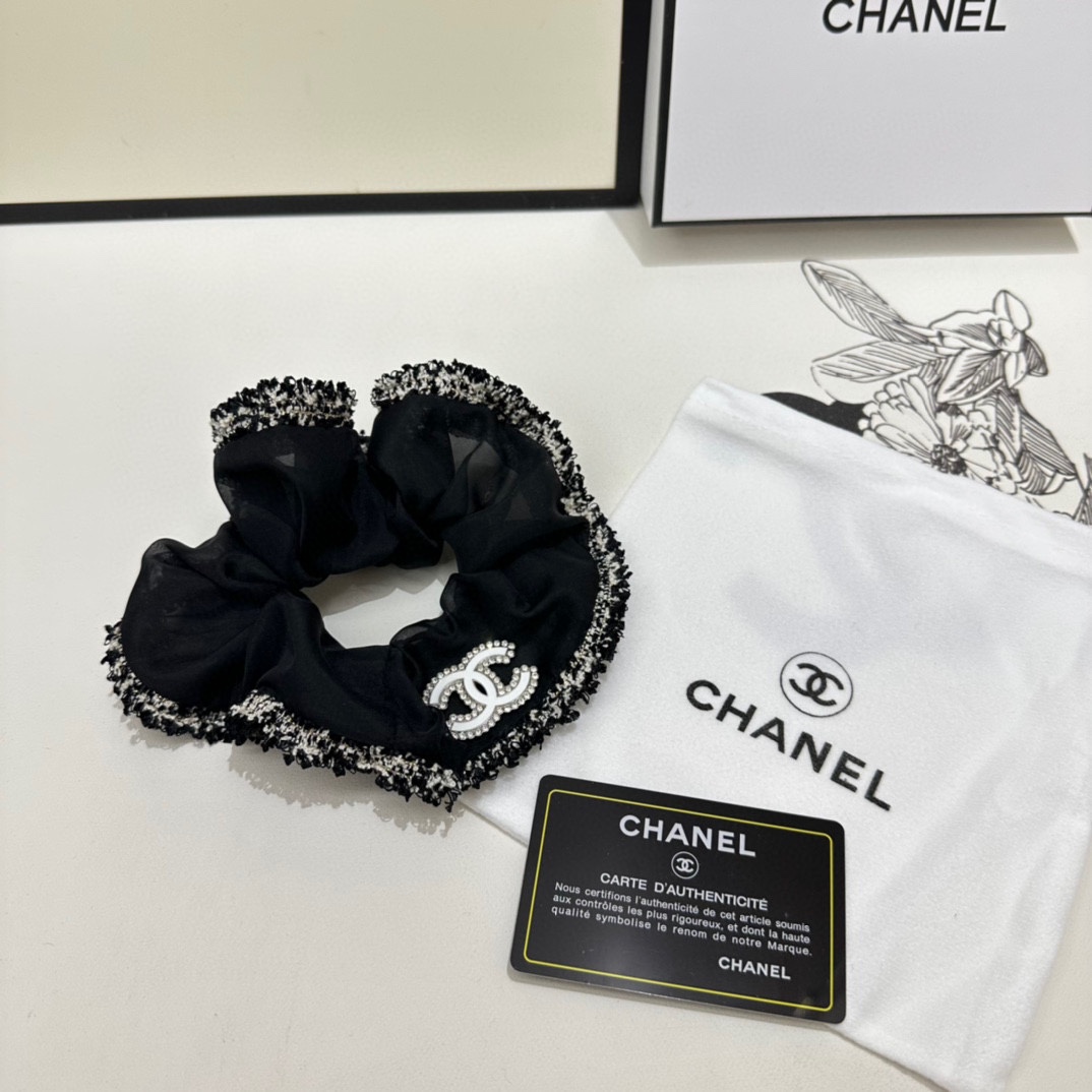 NO:278517,Special (single) with full package Chanel (Chanel) popular palace hair circle, special counter model shipped, it looks very high-end, super versatile, you must keep your own hair accessories, hairpins, chanel, chanel, hairpins19860909特（单个）配全套包装 Chanel（香奈儿）爆款宫廷风发圈,专柜款出货 一看就特别高档 超级百搭 必须自留发饰,发夹,chanel,chanel,hairpins,accessory