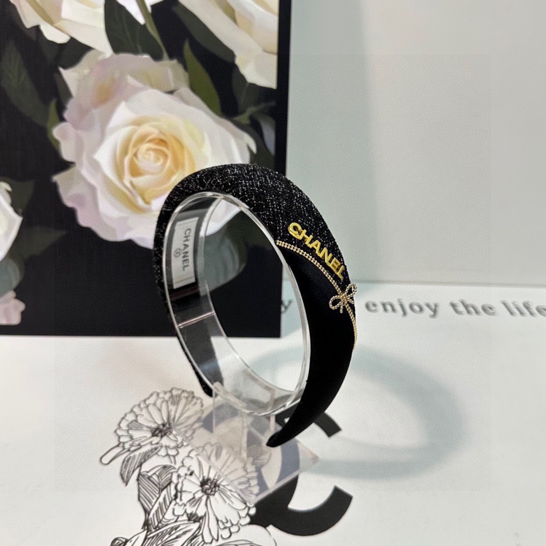 NO:278476,Special counter packaging Chanel (Chanel) latest enamel hairbands, purchased by fairies, special materials, no head, salt or sweet~ hair accessories, hairpins, chanel, chanel, hairpins19860909特配专柜包装 Chanel（香奈儿）最新珐琅发箍 小仙女入手 特殊材质 不嘞头 可盐可甜～发饰,发夹,chanel,chanel,hairpins,accessory