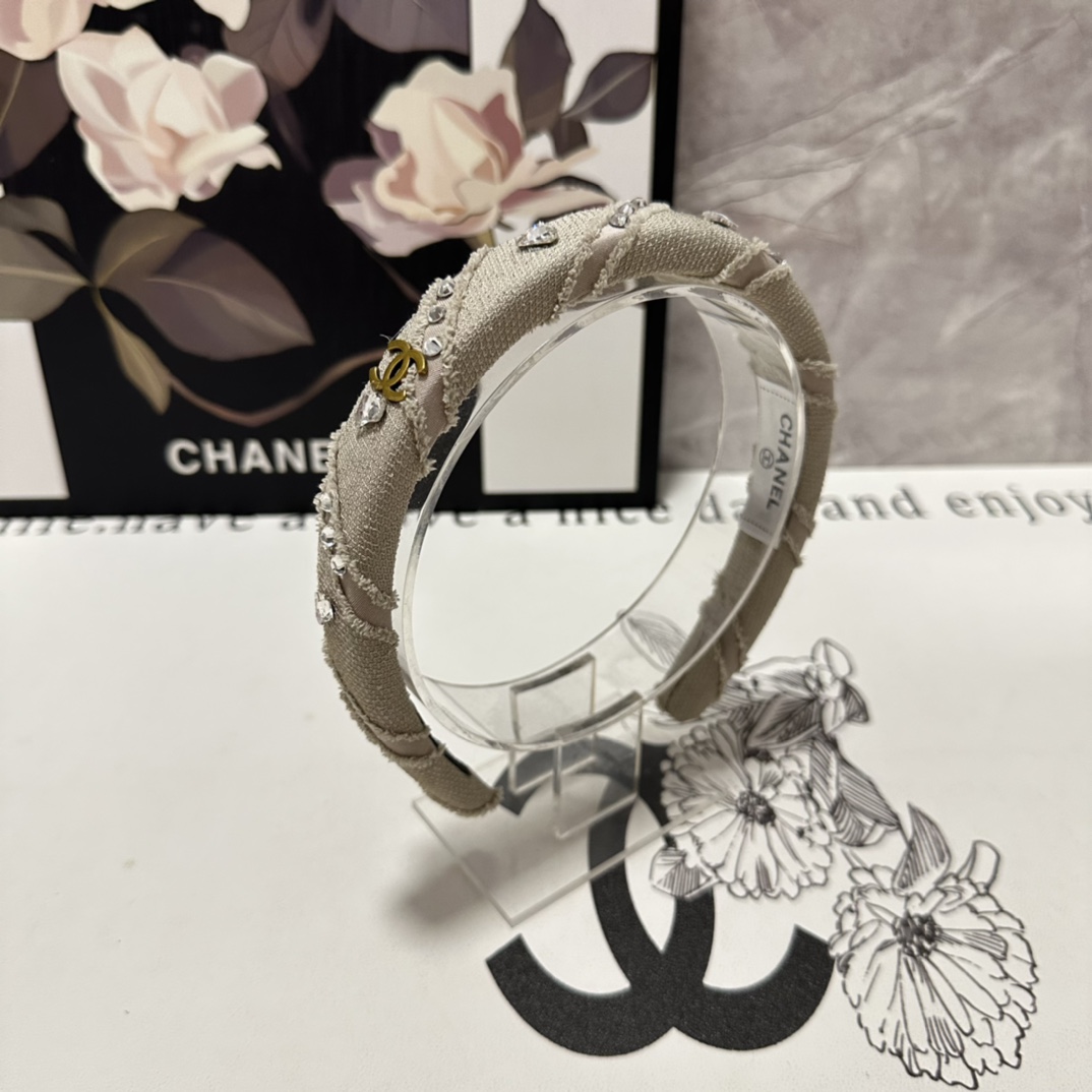 NO:278952,Specially equipped with counter packaging Chanel (Chanel) latest enamel hairband, fairy, quick to buy, special material, no head, salt or sweet~ hair accessories, hairpins, chanel, chanel, hairpins19860909特 配专柜包装 Chanel（香奈儿）最新珐琅发箍 小仙女快入手 特殊材质 不嘞头 可盐可甜～发饰,发夹,chanel,chanel,hairpins,accessory