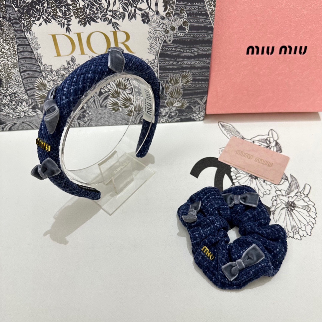 两件套配专柜包装MiuMiu缪缪最新爆款来啦蝴蝶系列两件套发箍发圈优雅的girl值得入手非常好搭配气质有