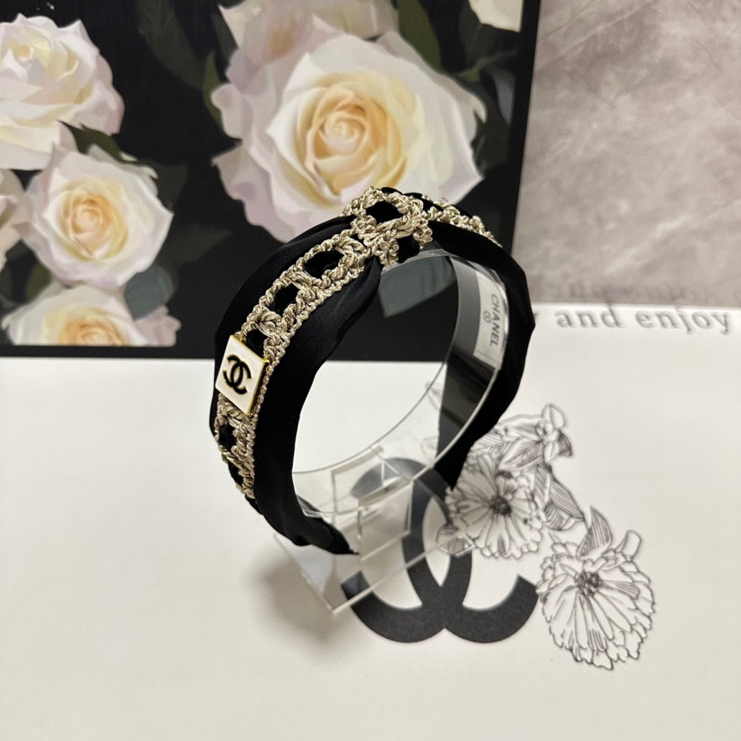 NO:279849,Specially equipped with counter packaging Chanel (Chanel) latest enamel hairband, fairy, quick to buy, special material, no head, salt or sweet~ hair accessories, hairpins, chanel, chanel, hairpins19860909特 配专柜包装 Chanel（香奈儿）最新珐琅发箍 小仙女快入手 特殊材质 不嘞头 可盐可甜～发饰,发夹,chanel,chanel,hairpins,accessory