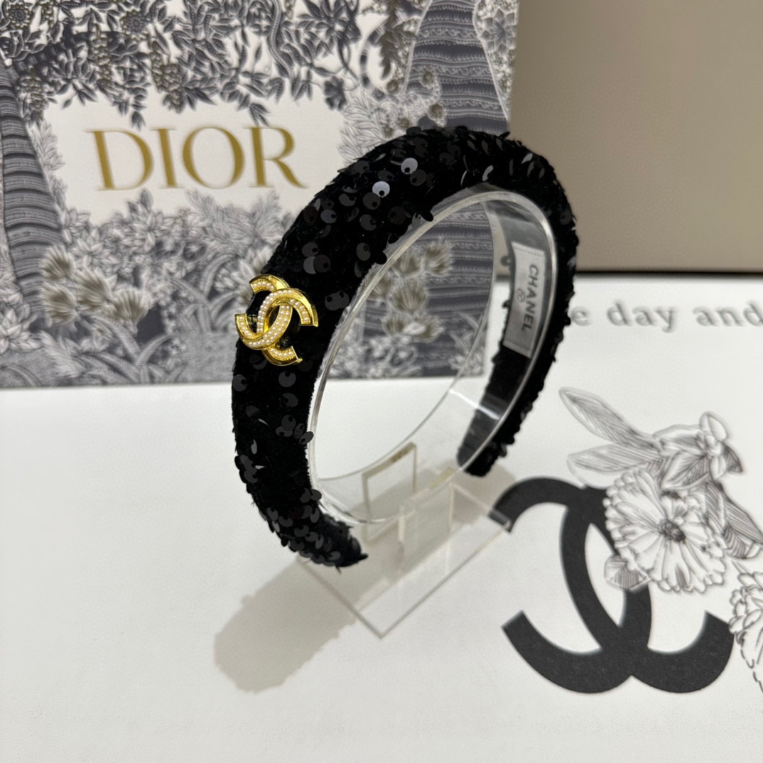 NO:279868,Specially equipped with counter packaging Chanel (Chanel) latest sequin hairband, fairy, quick to buy, special material, no head, salt or sweet~ hair accessories, hairpins, chanel, chanel, hairpins19860909特 配专柜包装 Chanel（香奈儿）最新亮片发箍 小仙女快入手 特殊材质 不嘞头 可盐可甜～发饰,发夹,chanel,chanel,hairpins,accessory