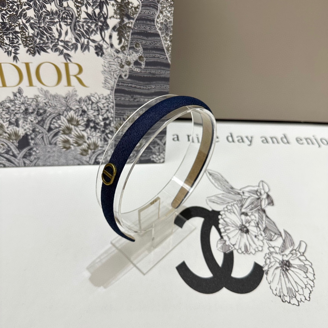 NO:279903,Specially equipped with counter packaging DIOR (Dio) latest denim denim hairband, fairy quick to buy, special material, no head, salt or sweet~ hair accessories, hairpins, dior, dior, hairpins19860909特 配专柜包装 DIOR（迪奥）最新丹宁牛仔发箍 小仙女快入手 特殊材质 不嘞头 可盐可甜～发饰,发夹,dior,dior,hairpins,accessory