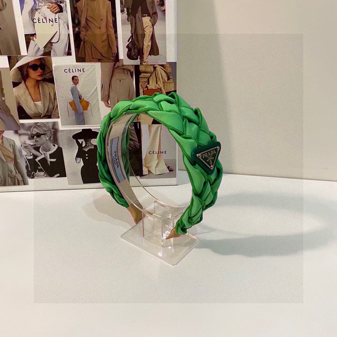 NO:280194,Specially equipped with counter packaging PRADA's latest hairband, fairy, quick purchase, special material, no head, salt or sweet~ hair accessories, hairpins, prada, prada, hairpins19860909特 配专柜包装 PRADA（普拉达）最新发箍 小仙女快入手 特殊材质 不嘞头 可盐可甜～发饰,发夹,prada,prada,hairpins,accessory