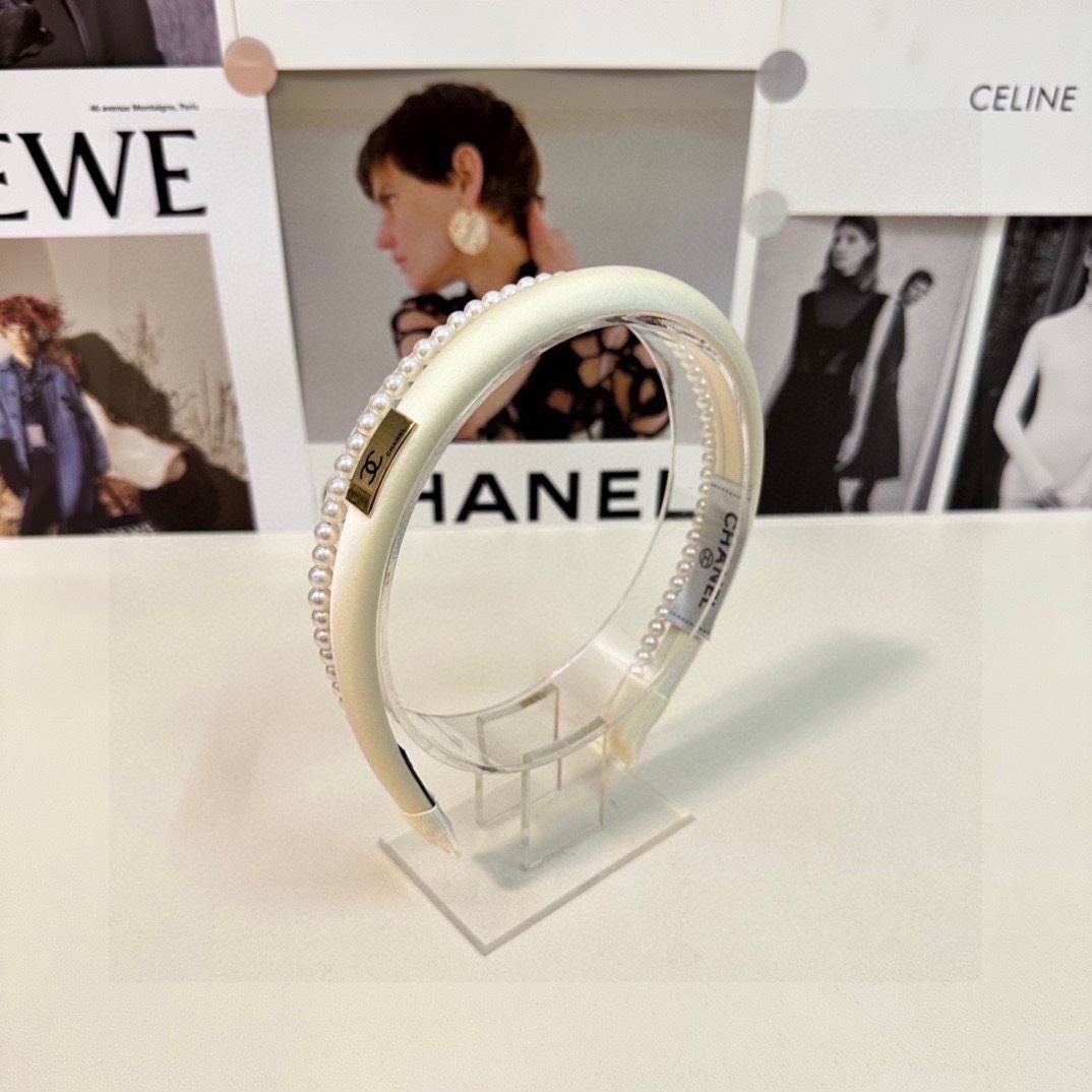 NO:280193,Specially equipped with counter packaging Chanel (Chanel) latest hairband, fairy, quick purchase, special material, no head, salt or sweet~ hair accessories, hairpins, chanel, chanel, hairpins19860909特 配专柜包装 Chanel（香奈儿）最新发箍 小仙女快入手 特殊材质 不嘞头 可盐可甜～发饰,发夹,chanel,chanel,hairpins,accessory