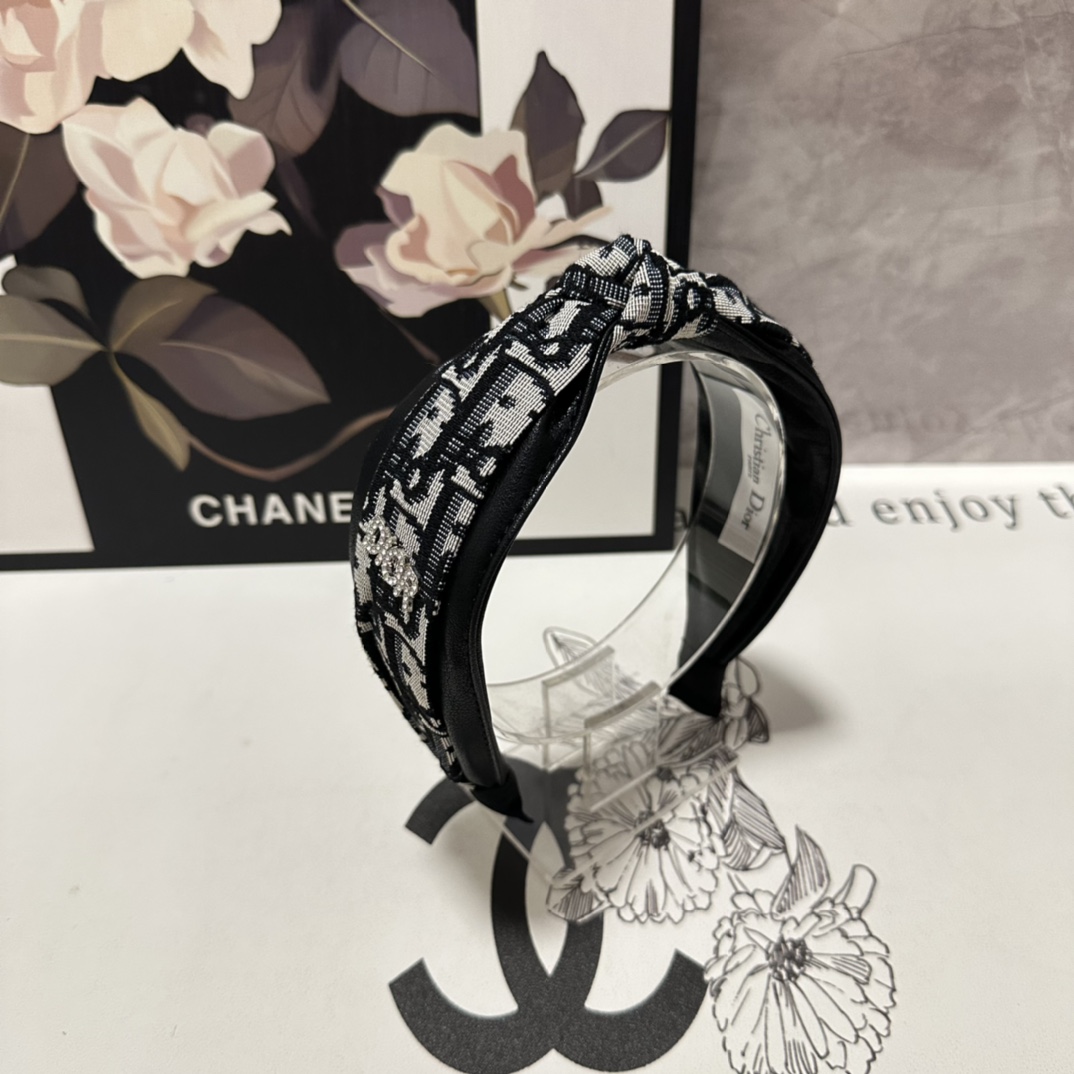 NO:280503,Specially equipped with counter packaging DIOR (Dio) latest high-engine hairbands, purchased by fairies, special materials, no head, salt or sweet~ hair accessories, hairpins, dior, dior, hairpins19860909特 配专柜包装 DIOR（迪奥）最新高工发箍 小仙女入手 特殊材质 不嘞头 可盐可甜～发饰,发夹,dior,dior,hairpins,accessory
