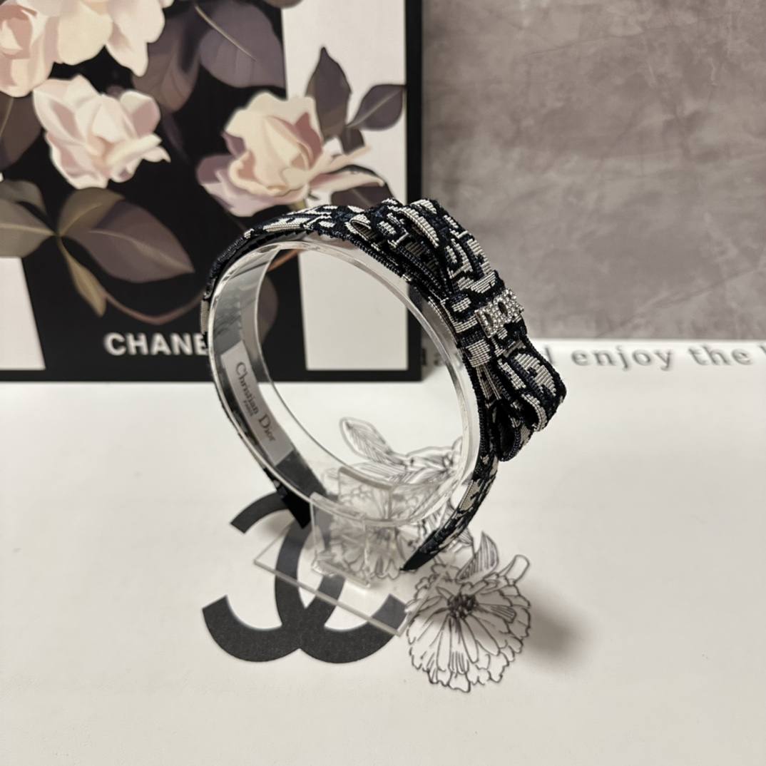 NO:280828,Specially equipped with counter packaging DIOR (Dio) latest old-fashioned hairbands, purchased by the fairy, special material, no head, salt or sweet~ hair accessories, hairpins, dior, dior, hairpins19860909特 配专柜包装 DIOR（迪奥）最新老花系列发箍 小仙女入手 特殊材质 不嘞头 可盐可甜～发饰,发夹,dior,dior,hairpins,accessory