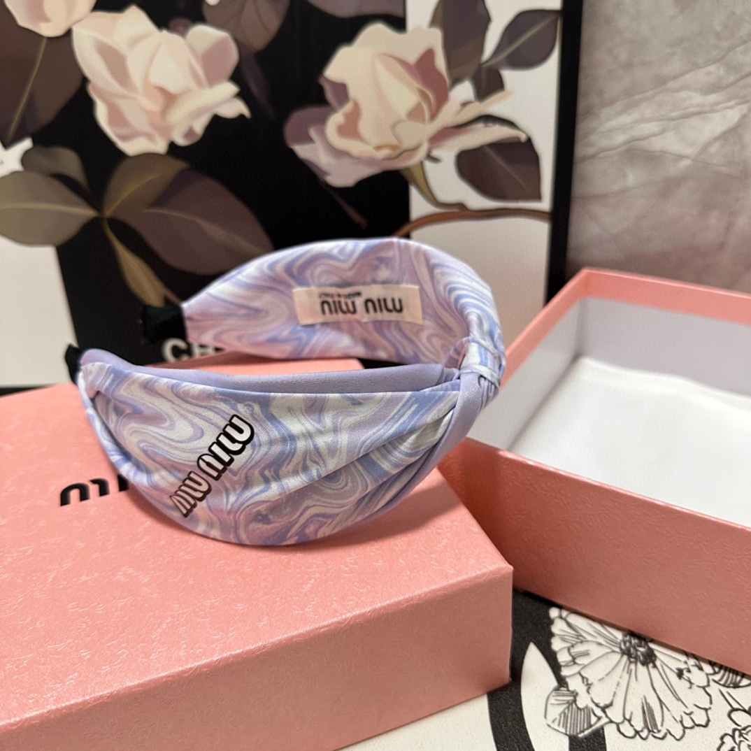 NO:280889,Specially equipped with counter packaging MiuMiu's latest hairband, fairy, quick purchase, special material, no head, salt or sweet~ hair accessories, hairpins, miumiu, hairpins19860909特 配专柜包装 MiuMiu（缪缪）最新发箍 小仙女快入手 特殊材质 不嘞头 可盐可甜～发饰,发夹,miumiu,hairpins,accessory