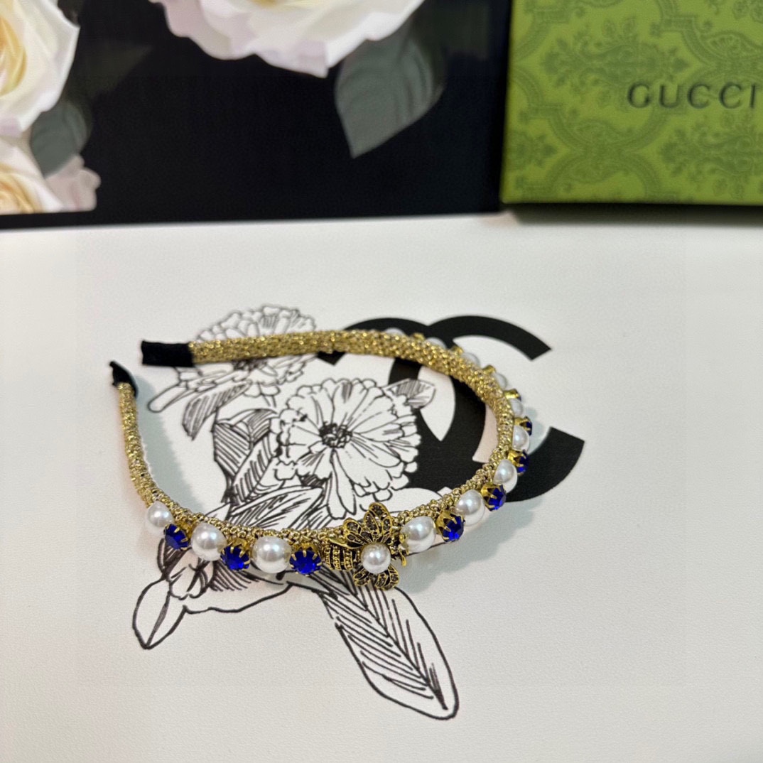 NO:280915,Specially equipped with counter packaging Gucci (Gucci) Bee High-tech Hardware It has a special texture to touch. Celebrity heavy industry headband. Fashionable essence. Little fairy essential hair accessories, hairpins, gucci, gucci, gucci, hairpins19860909特 配专柜包装 Gucci（古驰）蜜蜂高工五金 摸起来特别有质感 名媛重工发箍 时髦精 小仙女必备单品发饰,发夹,gucci,gucci,hairpins,accessory