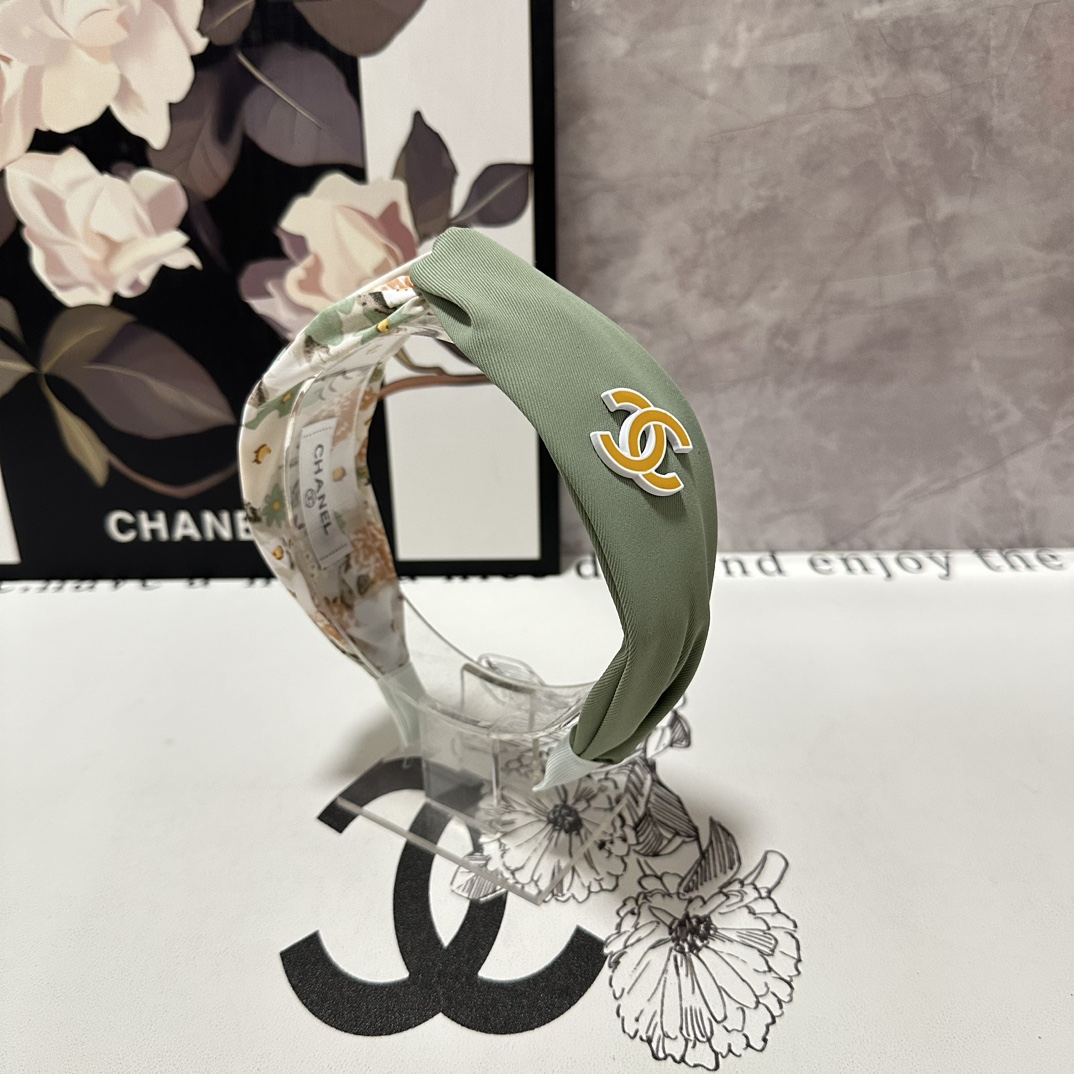 NO:280867,Specially equipped with counter packaging Chanel (Chanel) latest hairband, purchased by fairies, special material, no head, salt or sweet~ hair accessories, hairpins, chanel, chanel, hairpins19860909特 配专柜包装 Chanel（香奈儿）最新发箍 小仙女入手 特殊材质 不嘞头 可盐可甜～发饰,发夹,chanel,chanel,hairpins,accessory