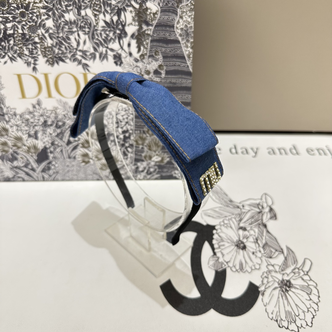 NO:280854,Specially equipped with counter packaging MiuMiu (Miao Miu) latest denim hairband, fairy quick to buy, special material, no head, salt or sweet~ hair accessories, hairpins, miumiu, hairpins19860909特 配专柜包装 MiuMiu（缪缪）最新牛仔发箍 小仙女快入手 特殊材质 不嘞头 可盐可甜～发饰,发夹,miumiu,hairpins,accessory