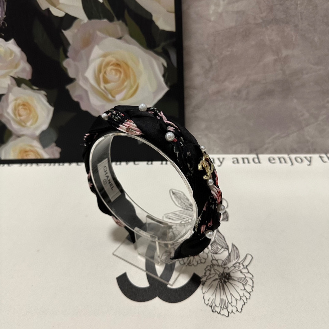 NO:281265,Specially equipped with counter packaging Chanel (Chanel) latest enamel hairband, fairy, quick to buy, special material, no head, salt or sweet~ hair accessories, hairpins, chanel, chanel, hairpins19860909特 配专柜包装 Chanel（香奈儿）最新珐琅发箍 小仙女快入手 特殊材质 不嘞头 可盐可甜～发饰,发夹,chanel,chanel,hairpins,accessory