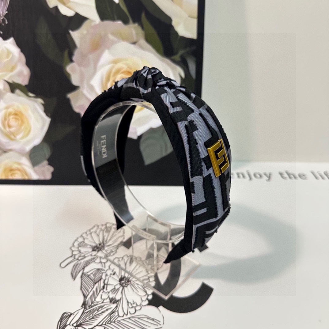 NO:281472,Special counter packaging FENDI (Fendi) official website same style #Latest hairbands, little fairy, special material, no head, salty and sweet hair accessories, hairpins, fendi, fendi, fendi, hairpins19860909特配专柜包装 FENDI（芬迪）官网同款#最新发箍 小仙女入手 特殊材质 不嘞头 可盐可甜发饰,发夹,fendi,fendi,hairpins,accessory