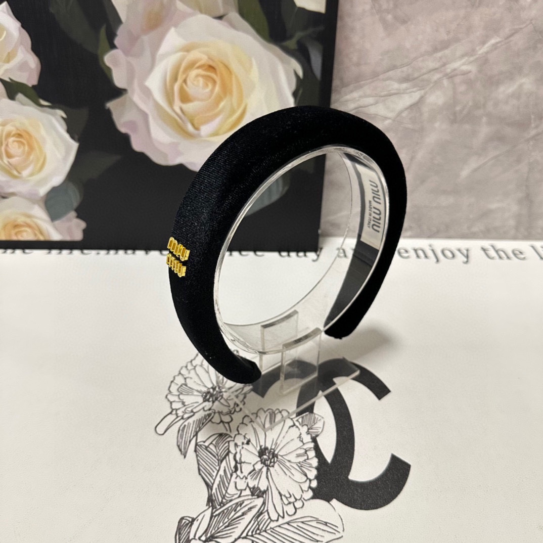 NO:283092,Specially equipped with counter packaging MiuMiu (Miao Miu) latest velvet hairband, fairy, quick purchase, special material, no head, salt or sweet~ hairpins, hairpins, miumiu, hairpins19860909特 配专柜包装 MiuMiu（缪缪）最新丝绒发箍 小仙女快入手 特殊材质 不嘞头 可盐可甜～发夹,发夹,miumiu,hairpins,accessory