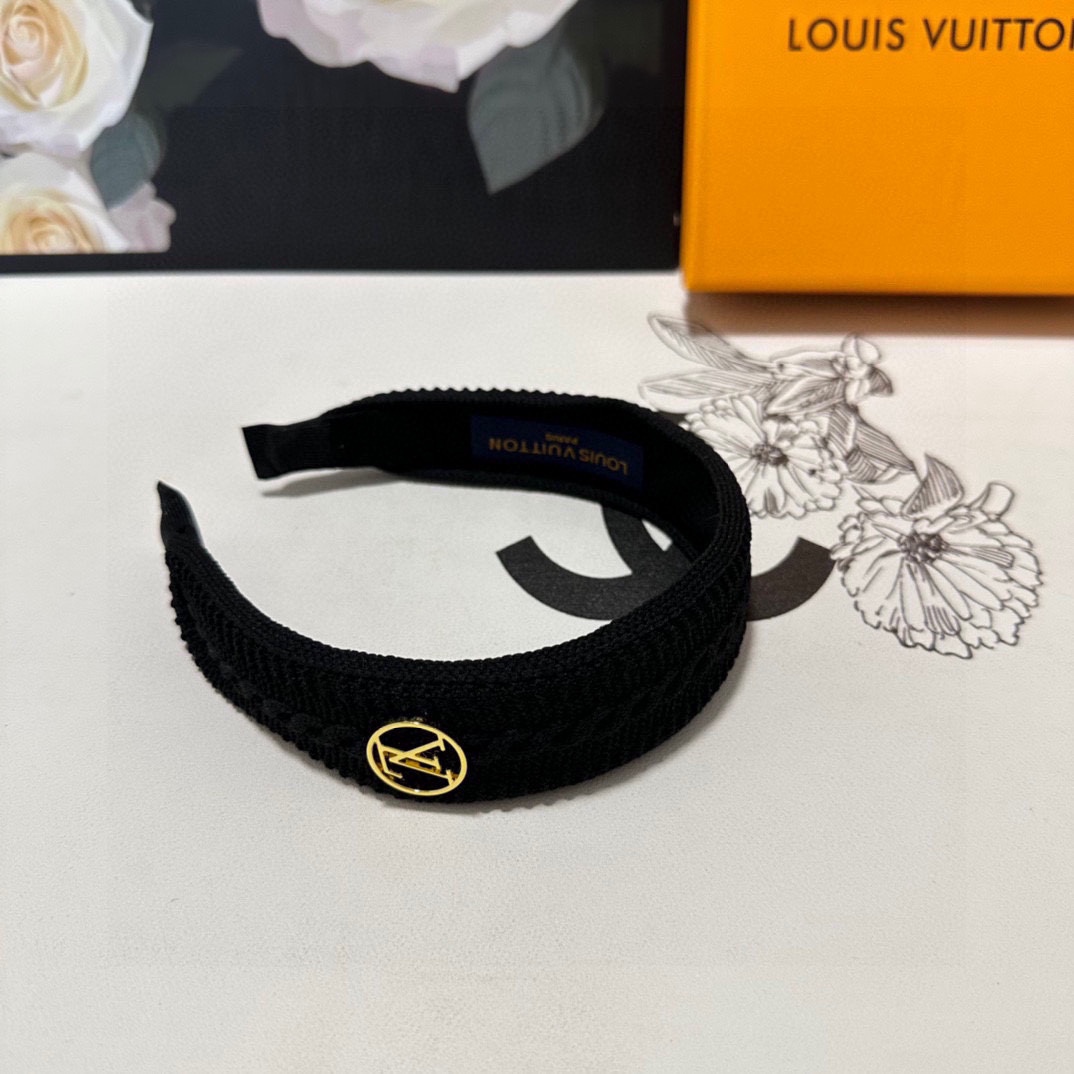 NO:283073,Specially equipped with counter packaging LV (Louis Vuitton) latest high-engine hairband, fairy quick to buy, special material, no head, salt or sweet~ hairpin, hairpin, louis vuitton, louis vuitton, hairpin19860909特 配专柜包装 LV（路易威登）最新高工发箍 小仙女快入手 特殊材质 不嘞头 可盐可甜～发夹,发夹,louis vuitton,louis vuitton,hairpins,accessory