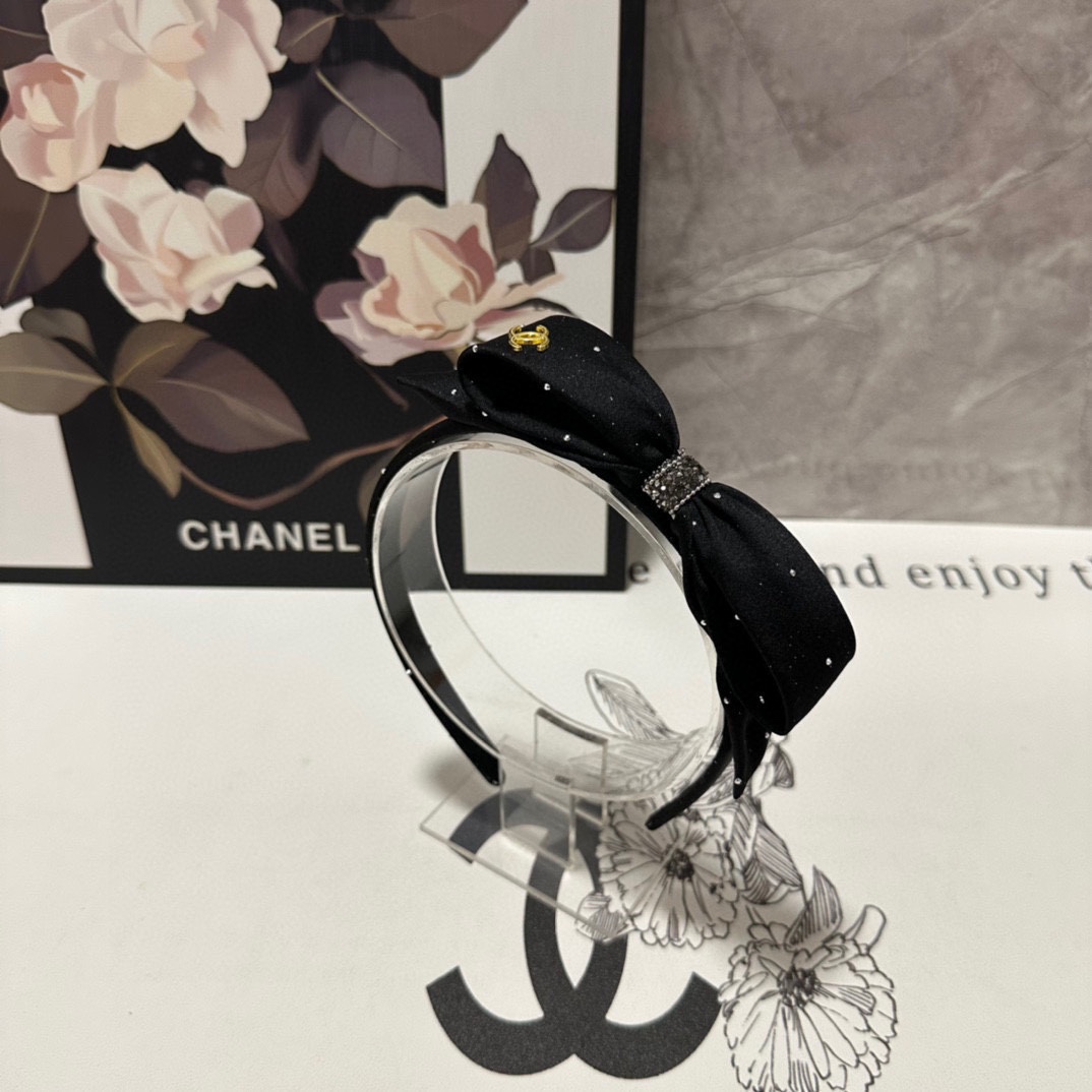 NO:283716,Specially equipped with counter packaging Chanel (Chanel) hot-selling products, the latest small fragrant hairband, fairy quick to buy, special material, no head, salty or sweet~ hairpins, hairpins, chanel, chanel, hairpins19860909特 配专柜包装 Chanel（香奈儿）爆款出货,最新小香风发箍 小仙女快入手 特殊材质 不嘞头 可盐可甜～发夹,发夹,chanel,chanel,hairpins,accessory