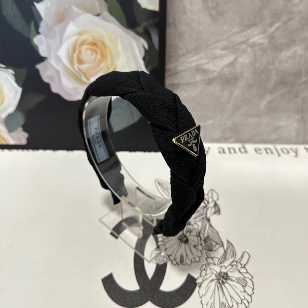 NO:283776,Specially equipped with counter packaging Prada's latest hairband, fairy, quick purchase, special material, no head, salt or sweet~ hairpins, hairpins, prada, prada, hairpins19860909特 配专柜包装 Prada（普拉达）最新发箍 小仙女快入手 特殊材质 不嘞头 可盐可甜～发夹,发夹,prada,prada,hairpins,accessory