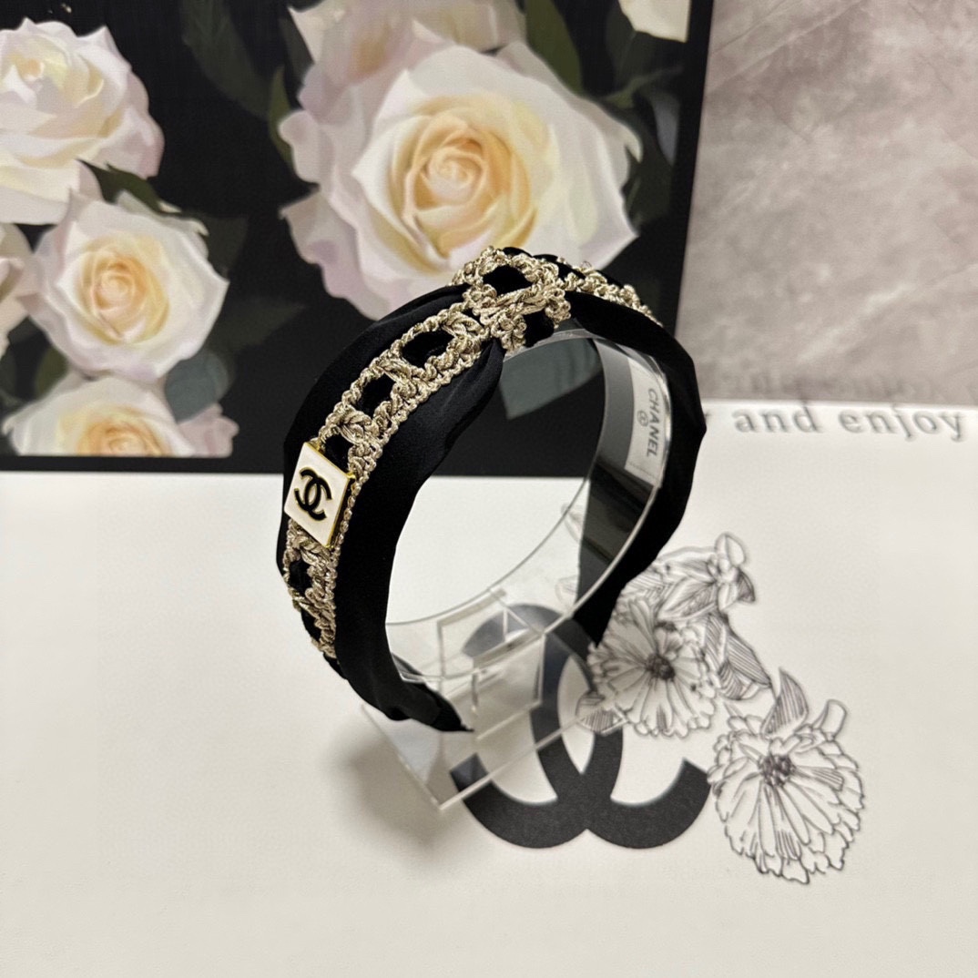 NO:285096,Specially equipped with counter packaging Chanel (Chanel) latest enamel hairband, fairy, quick to buy, special material, no head, salt or sweet~ hairpins, hairpins, chanel, chanel, hairpins19860909特 配专柜包装 Chanel（香奈儿）最新珐琅发箍 小仙女快入手 特殊材质 不嘞头 可盐可甜～发夹,发夹,chanel,chanel,hairpins,accessory