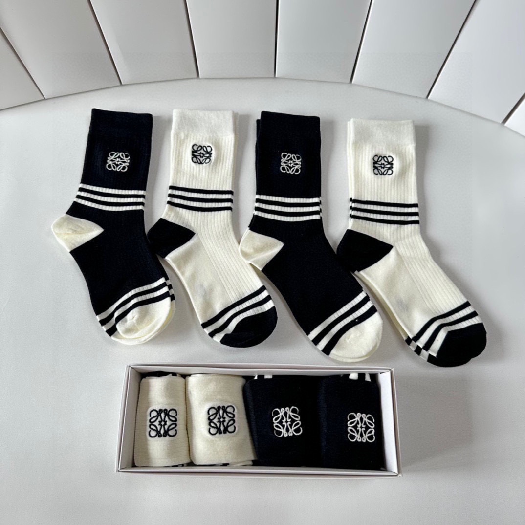 TP84 Packaging: Loewe Long Embroidered Stockings Set with Synchronous Stockings in Box - 图片 3