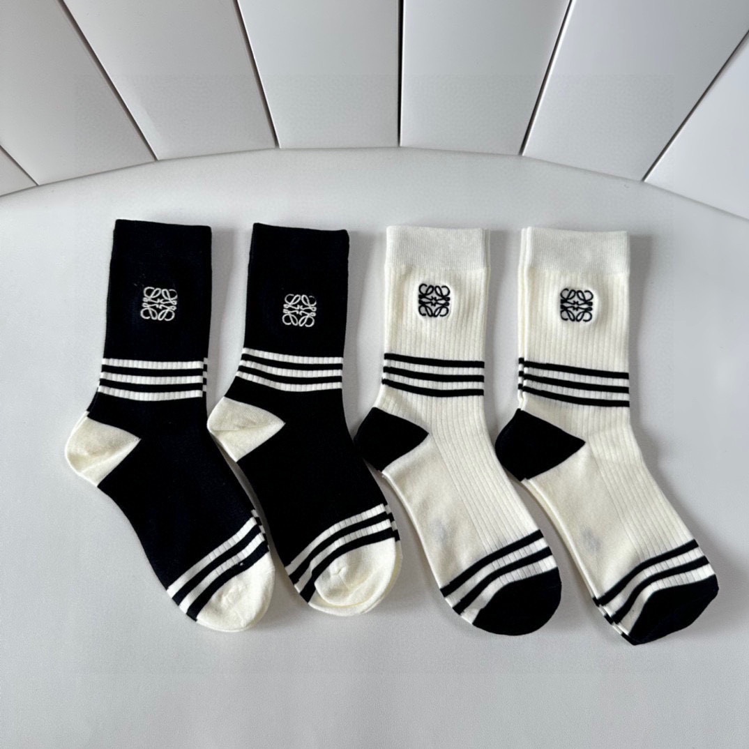 TP84 Packaging: Loewe Long Embroidered Stockings Set with Synchronous Stockings in Box - 图片 1