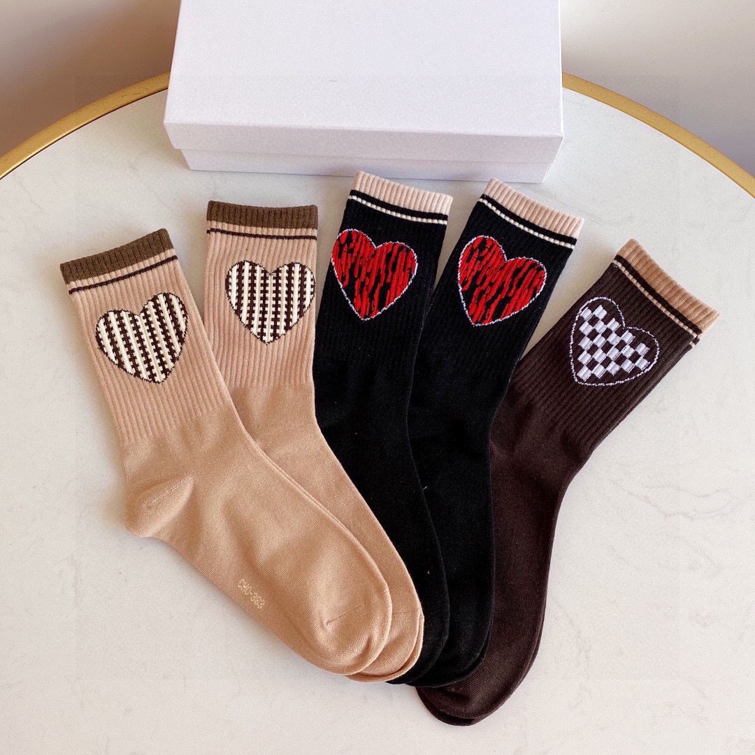 New Twirl: P-84 Synchronous Stockings Box Set with Counter Display. - 图片 4