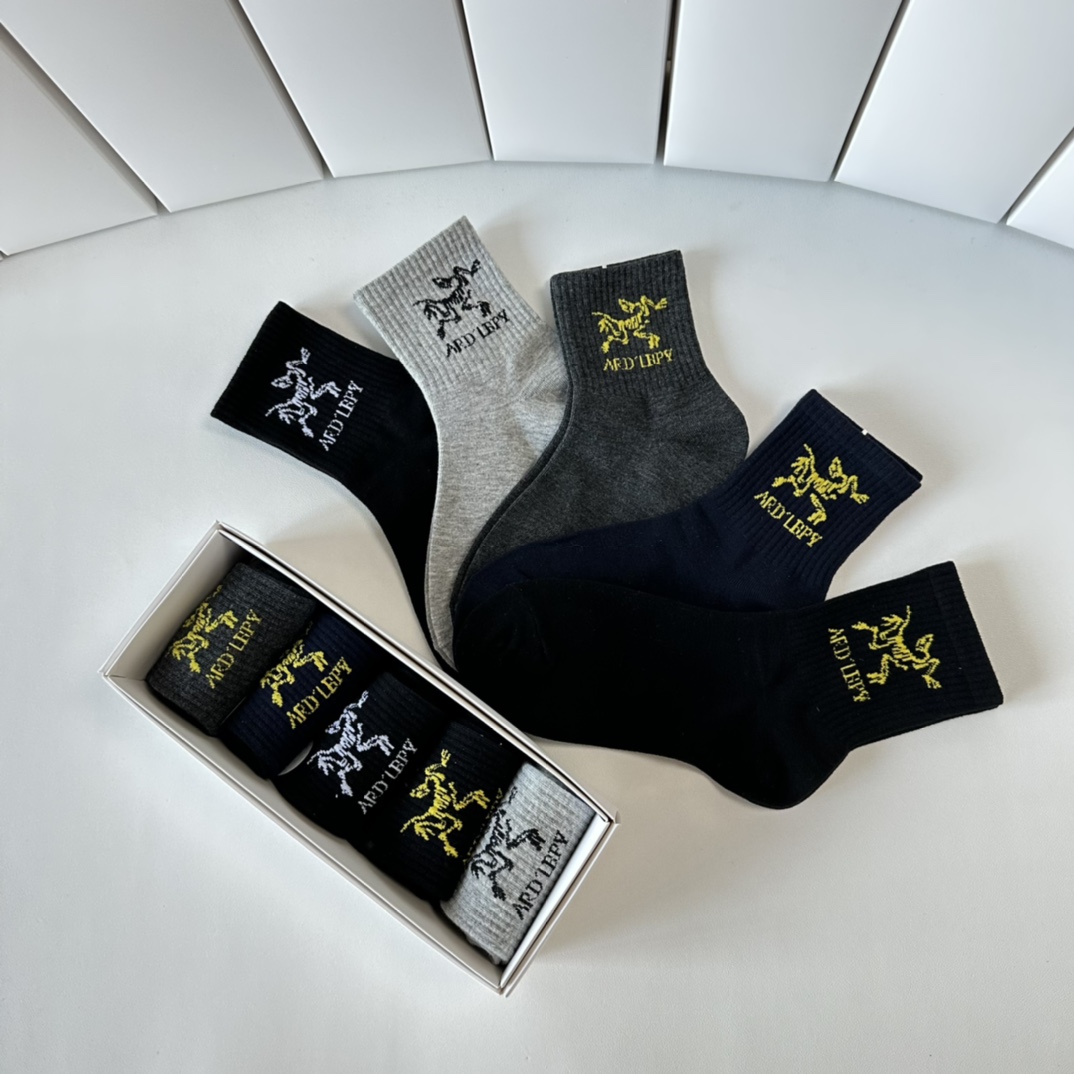 Arcteryx P-74 Box Set: High-Quality Socks in New Collection, Synchronized Stockings Display - 图片 9