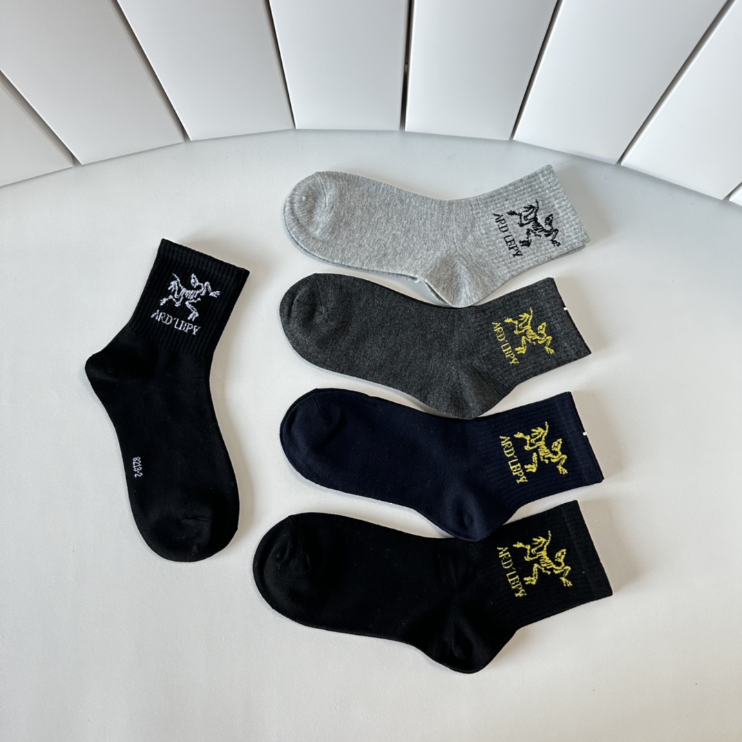 Arcteryx P-74 Box Set: High-Quality Socks in New Collection, Synchronized Stockings Display - 图片 5