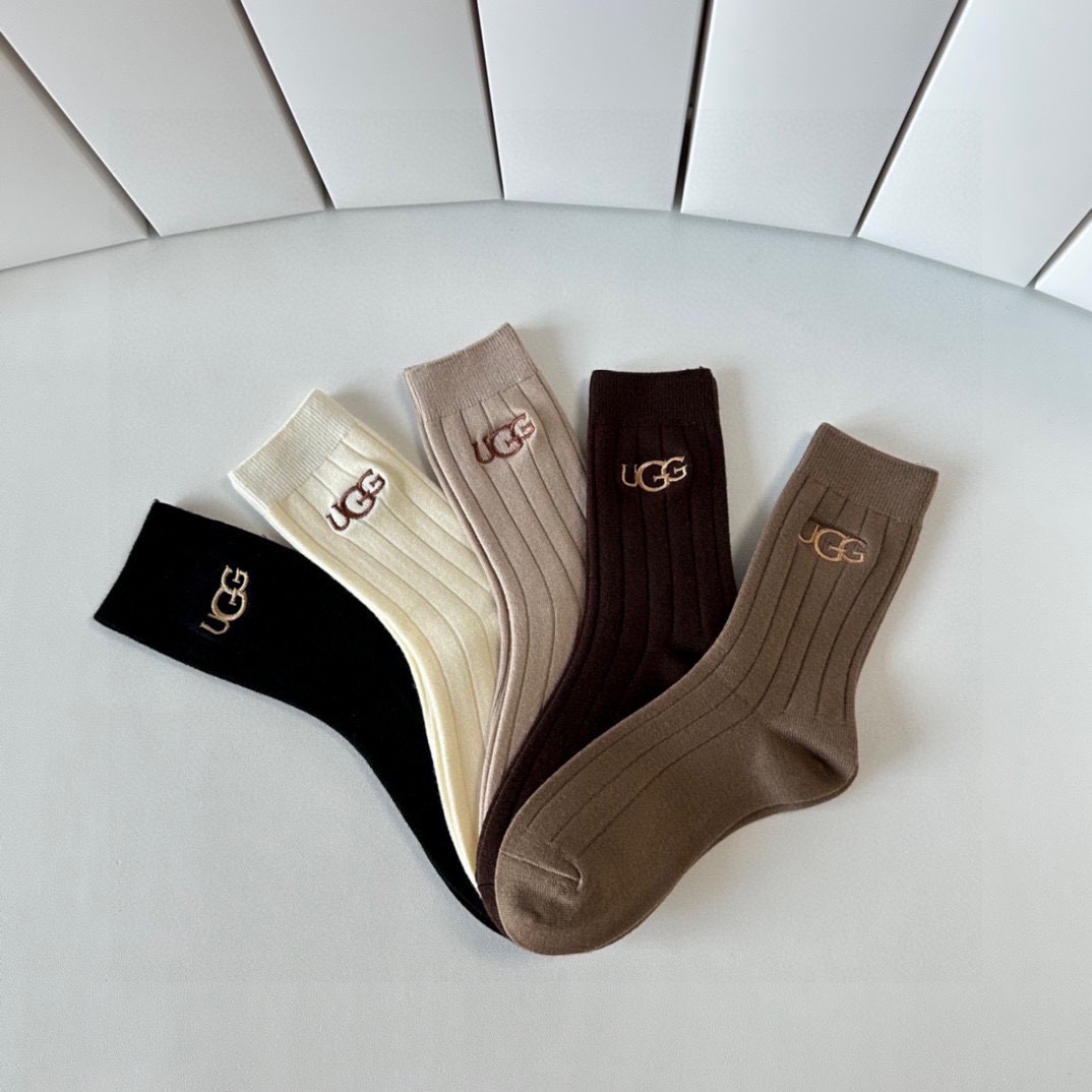 Stylish TP105 Cabinet Packaging for UGG Cashmere Stockings Set with Synchronous Design - 图片 6