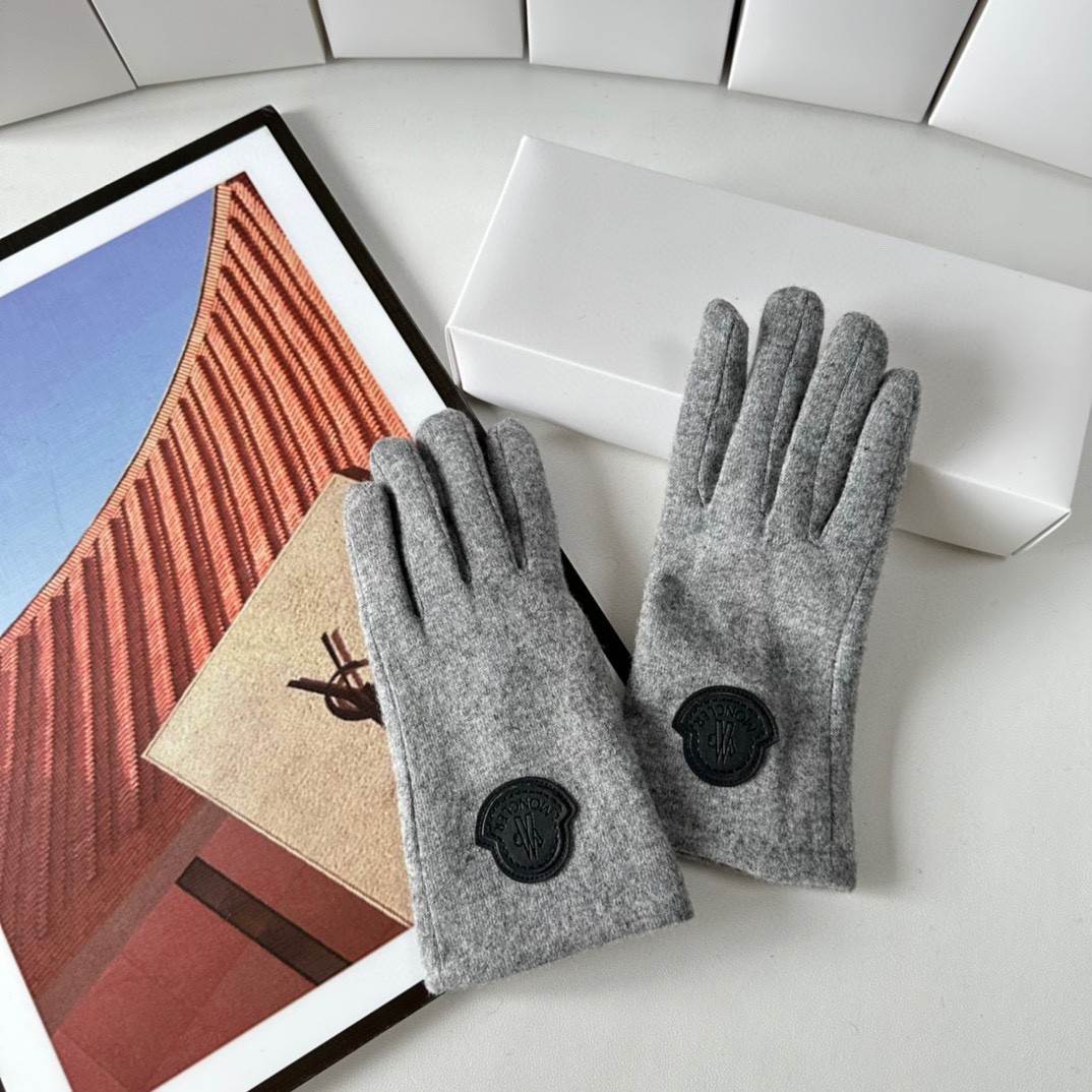 Moncler’s Cozy Fashion Gloves for Autumn/Winter in MP138 Packaging - 图片 4