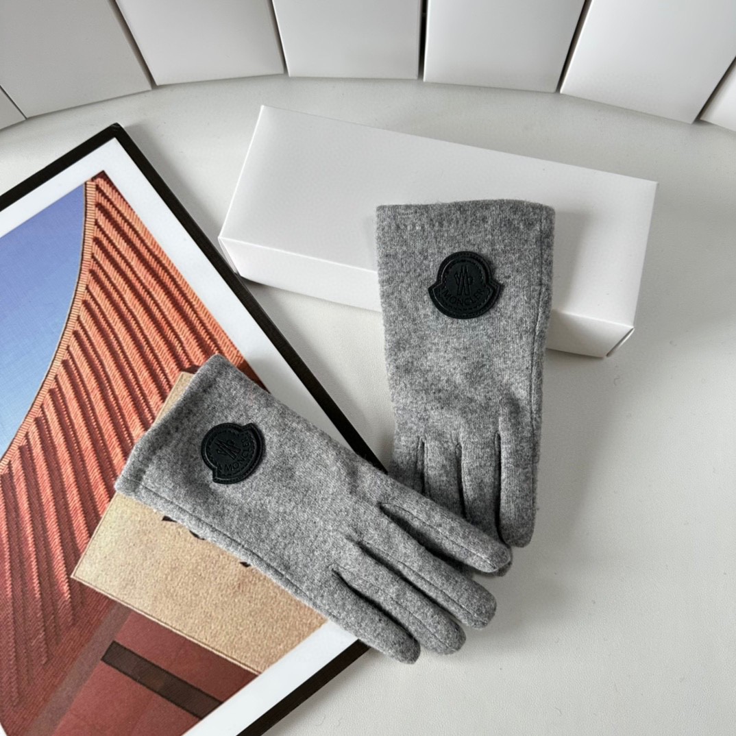 Moncler’s Cozy Fashion Gloves for Autumn/Winter in MP138 Packaging - 图片 3