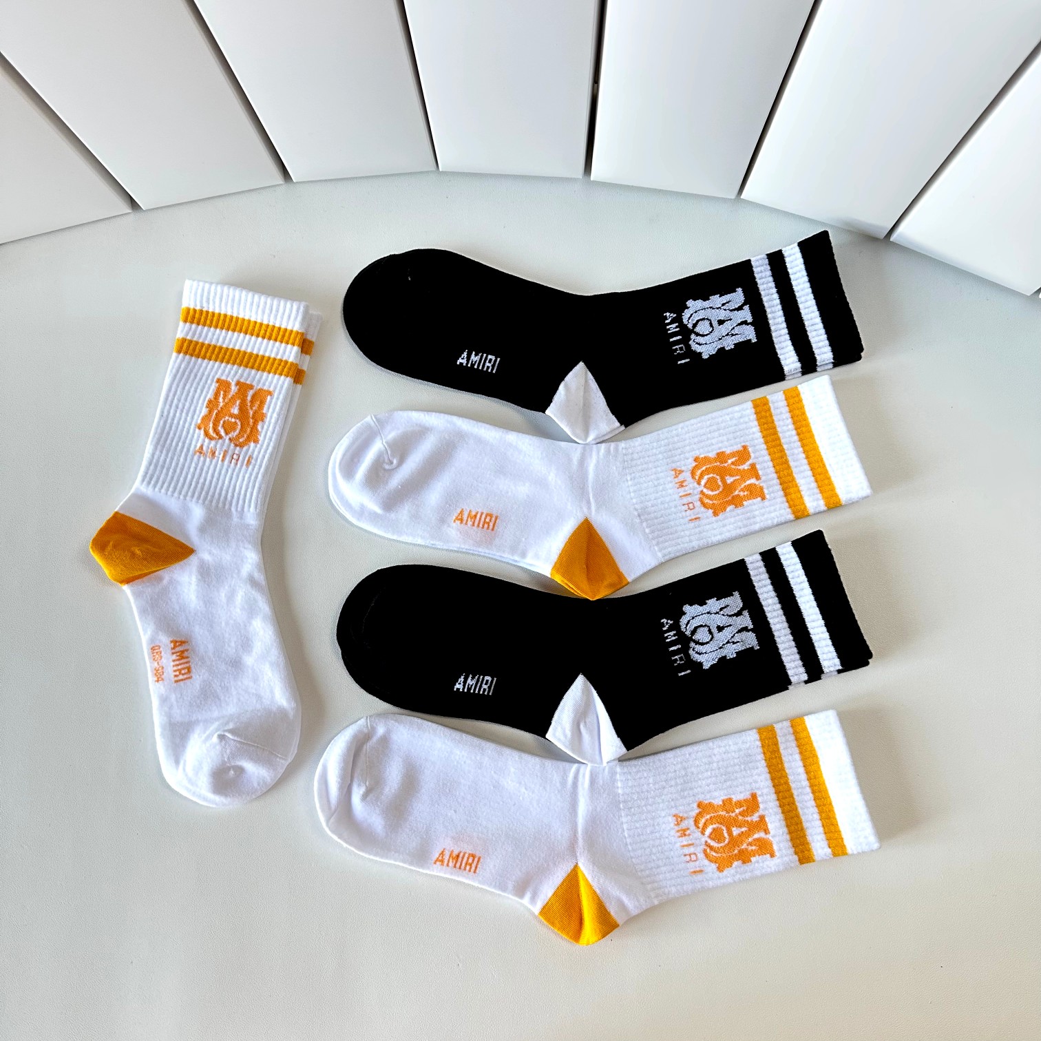 Efficient Packaging for T-shirts with TP95 Technology and Stockings Display. - 图片 5