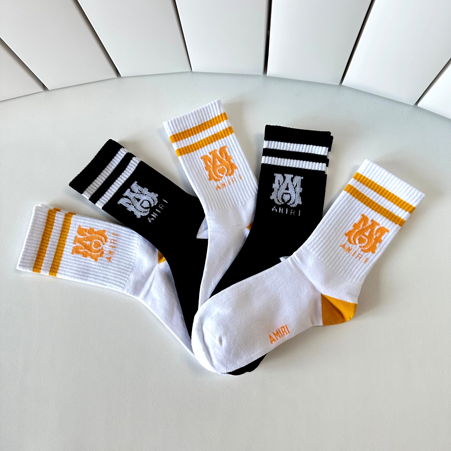 Efficient Packaging for T-shirts with TP95 Technology and Stockings Display. - 图片 6