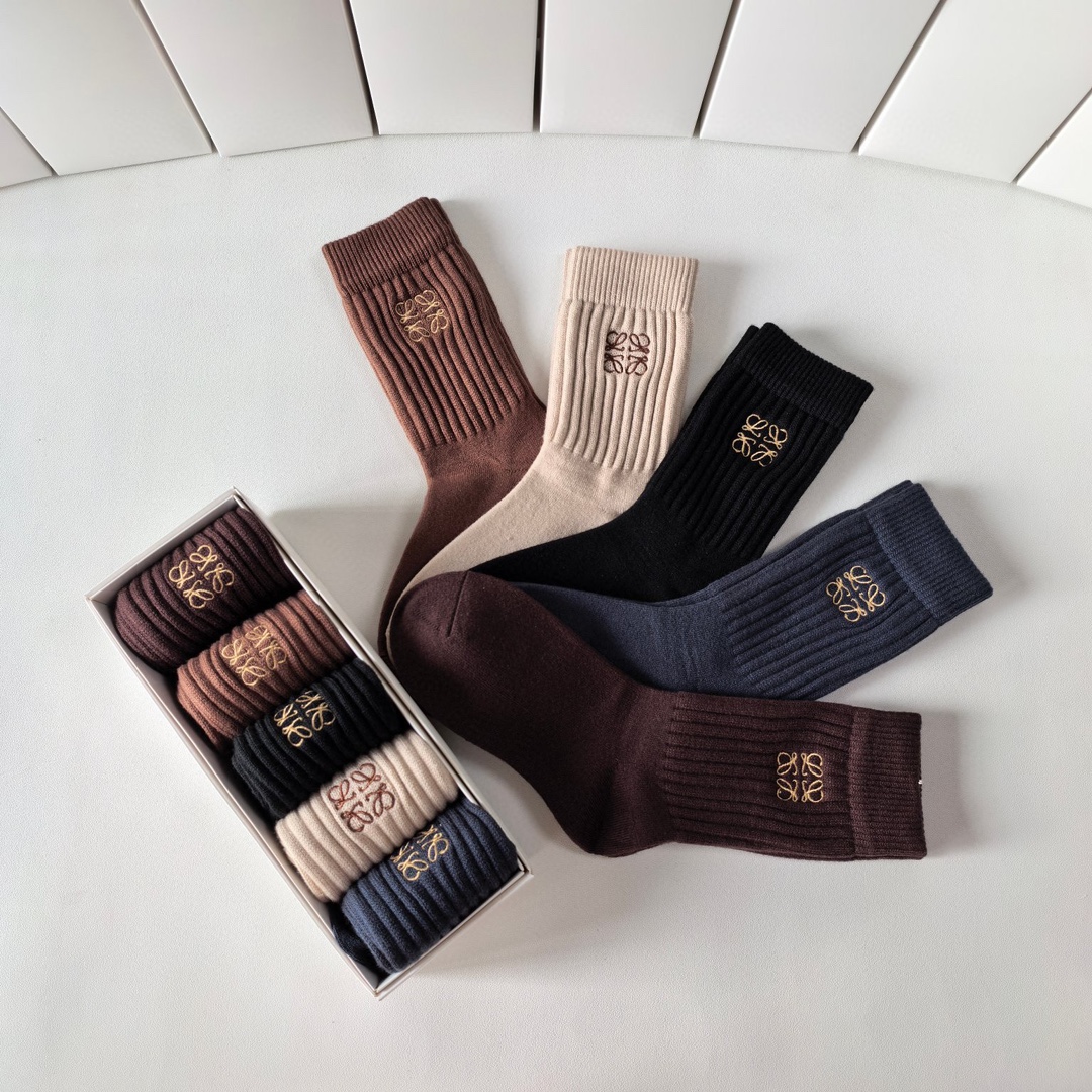 New Loewe Embroidered Wool Long Stockings Set with Synchronous Stockings and Big Card - 图片 8