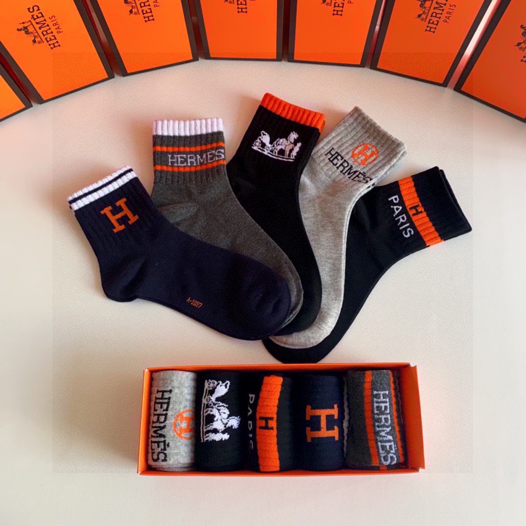 Fashion Must-Have: Extra P84 T-Shirts and Hermes Classic Stockings Box - 图片 8