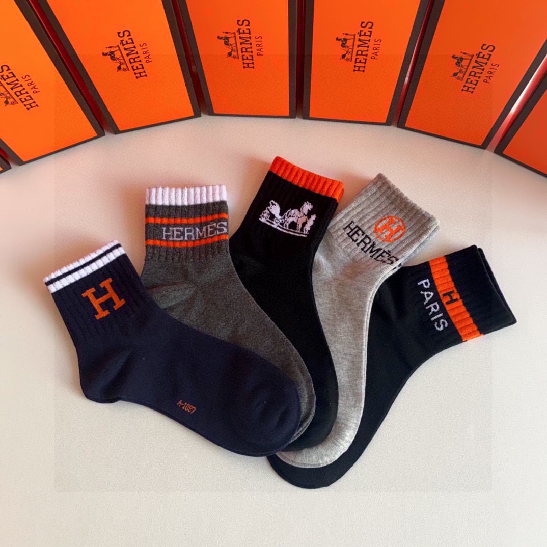 Fashion Must-Have: Extra P84 T-Shirts and Hermes Classic Stockings Box - 图片 7