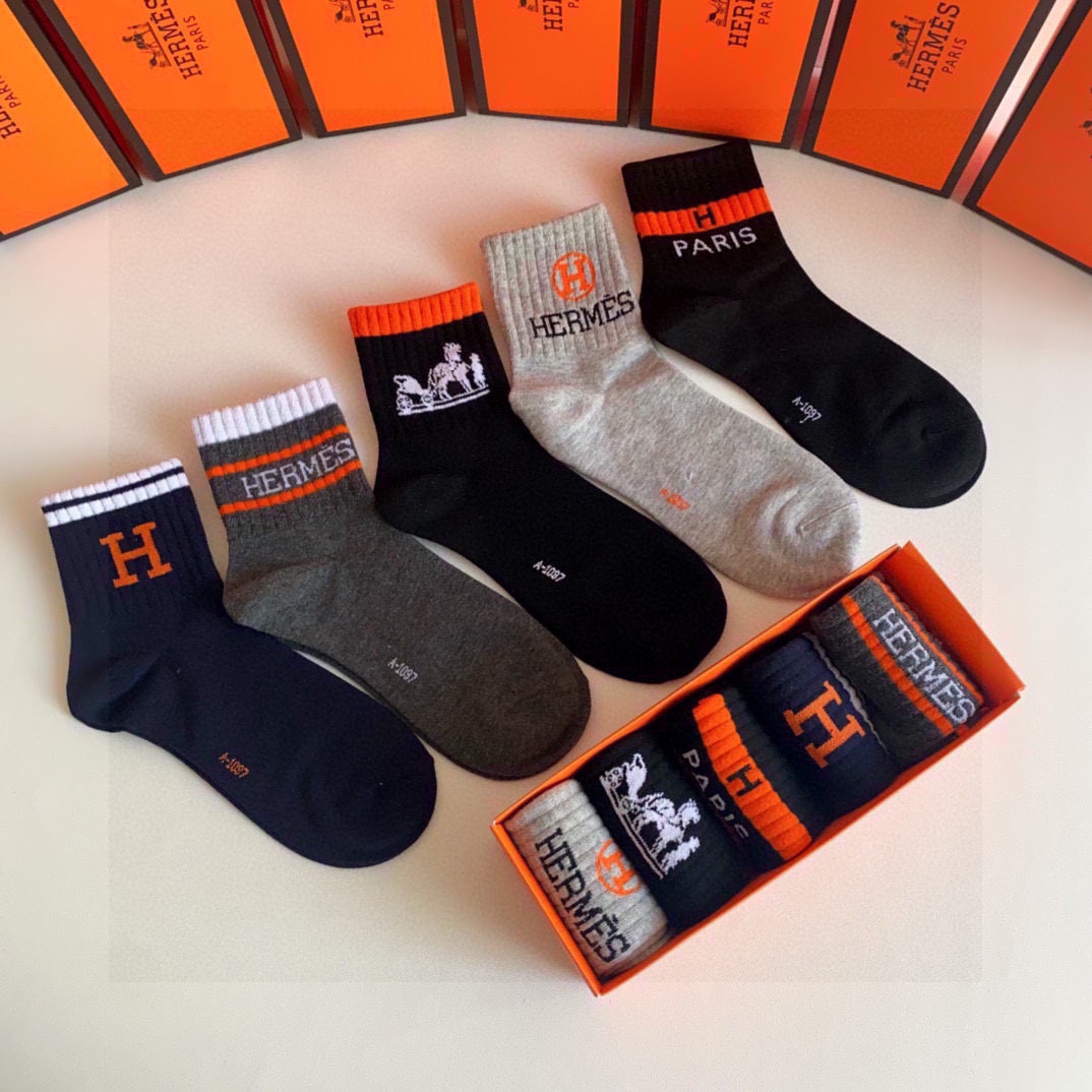 Fashion Must-Have: Extra P84 T-Shirts and Hermes Classic Stockings Box - 图片 5