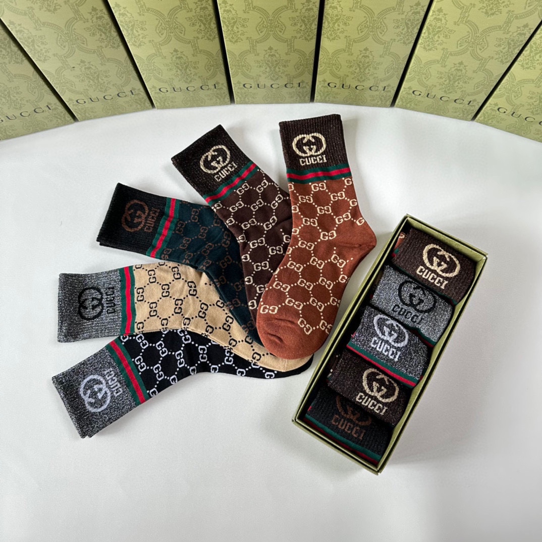  💛配专柜包装
Gucci（古驰）新款金丝中长款堆堆袜袜子！一盒五双，专柜同步筒袜袜子，💛大牌出街，潮人