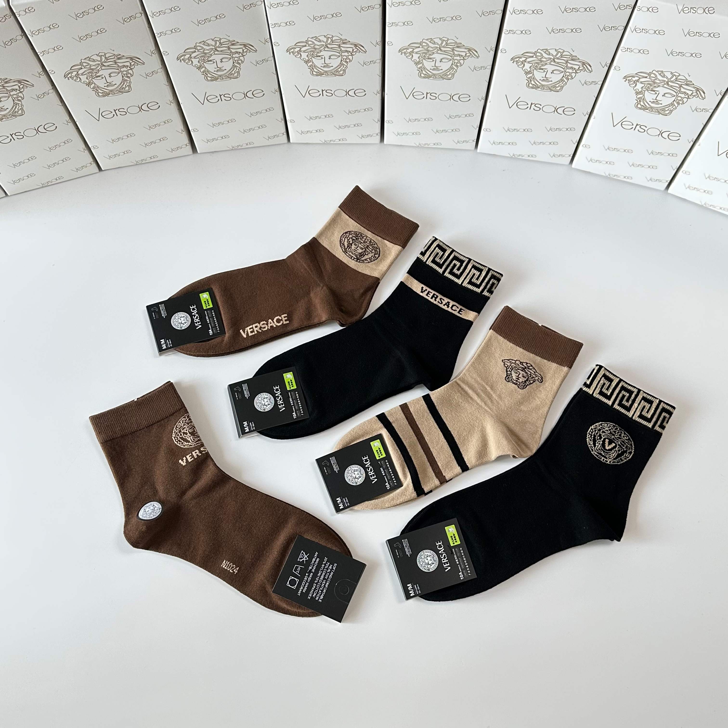 💛配专柜包装VERSACE（范思哲） 新款中长款堆堆袜袜子！一盒五双，专柜同步筒袜袜子，💛大牌出街，潮人
