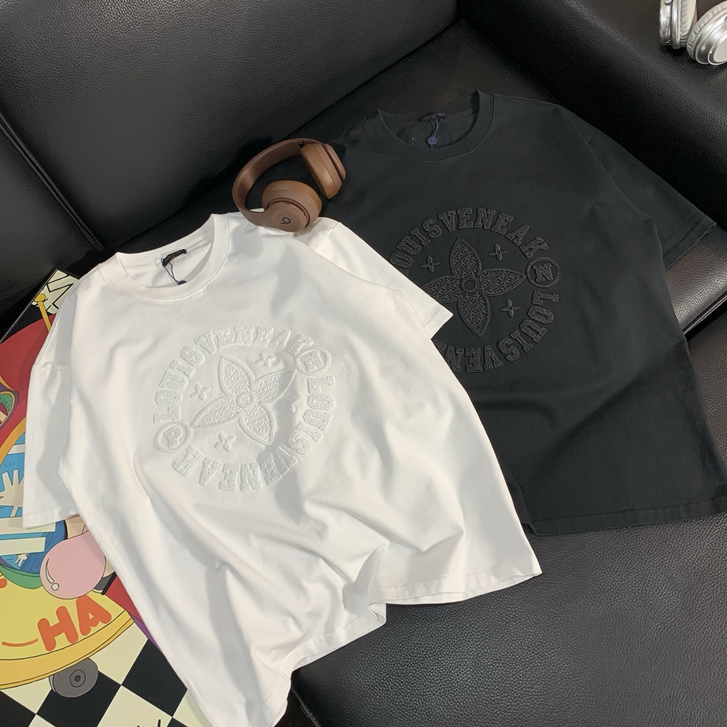 Alternative view of T-Shirt 00647