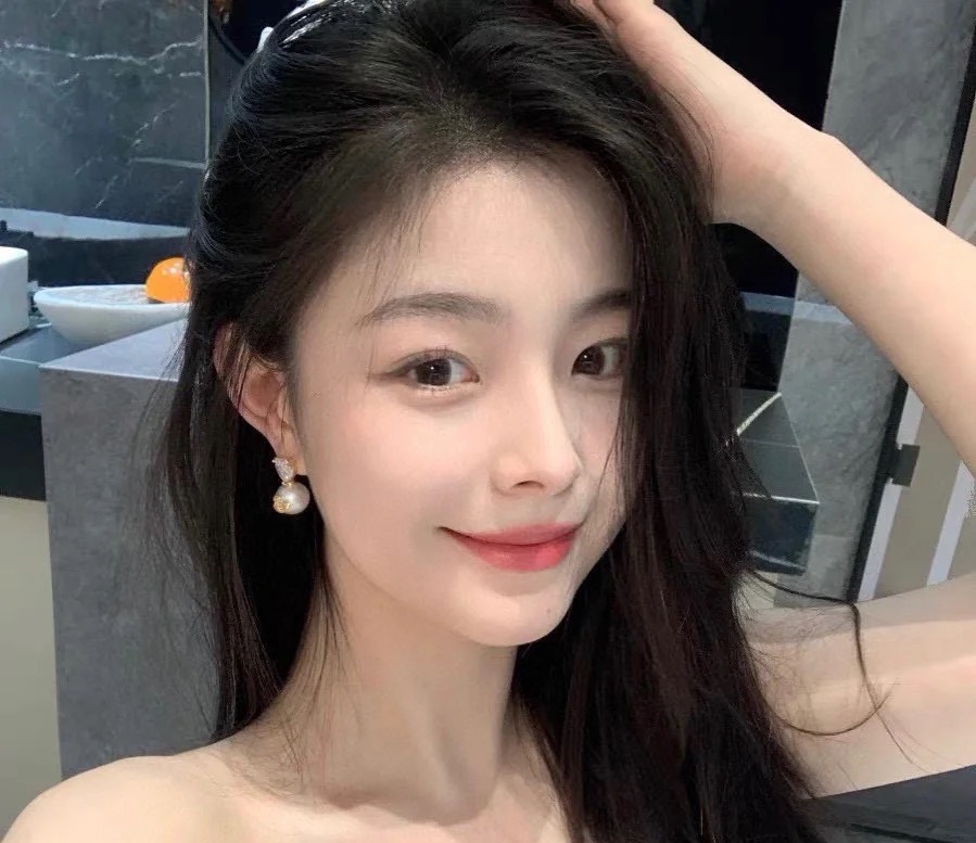 비비안웨스트우드 새턴 하트 귀걸이 65145 이미지 9