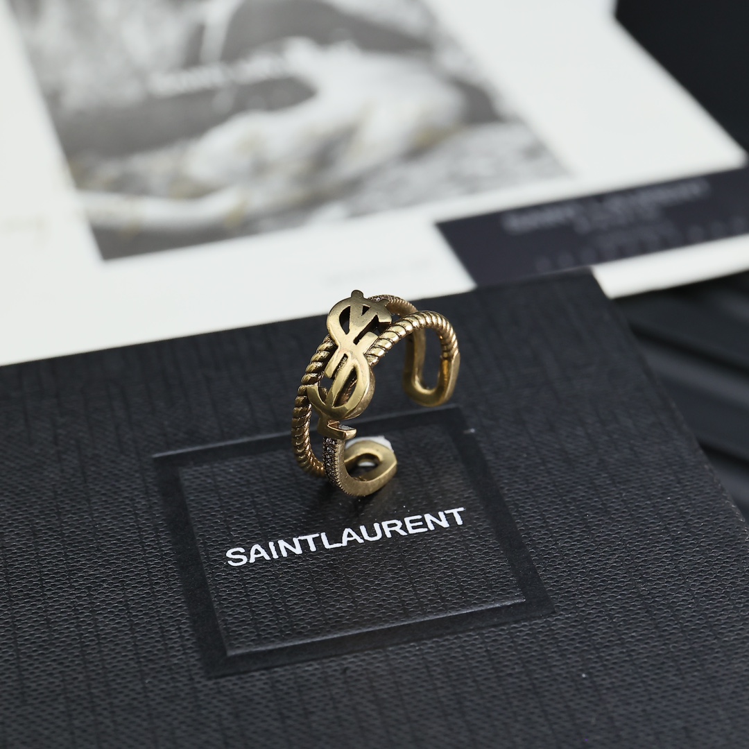 Yves Saint Laurent: Iconic Luxury Fashion Brand with Elegant Design Style - 图片 1