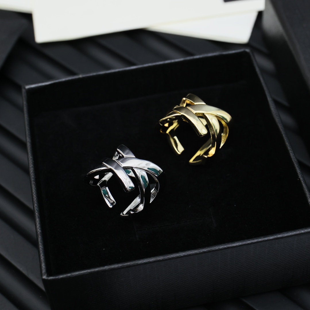 Luxury Fashion Icon: YSL San Roland Letter Opening Ring, Elegant Abstract Design. - 图片 2