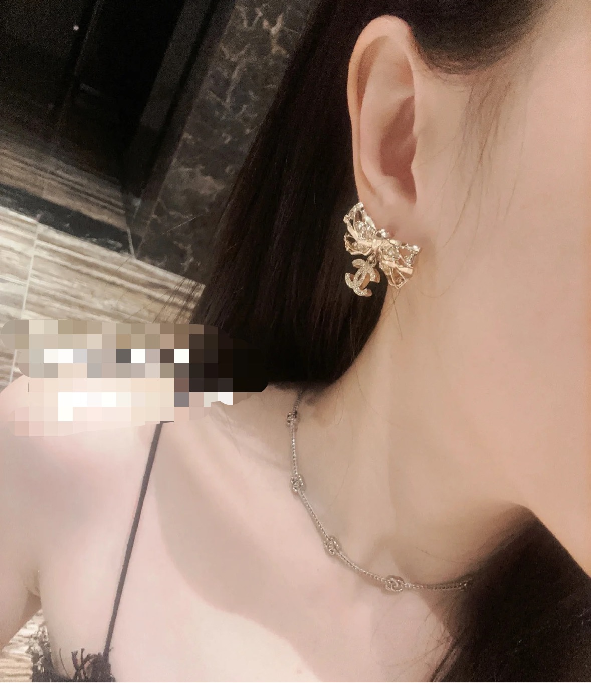 Chanel Chanel 24b 镂空蝴蝶结耳环