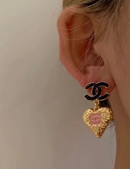 Chanel Chanel 熔岩小爱心耳环
