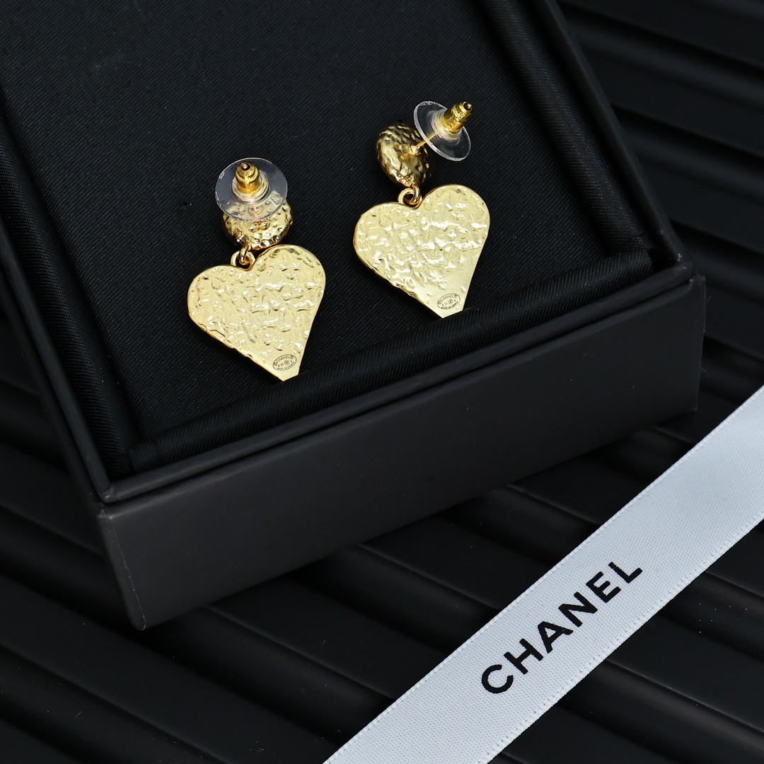 Chanel Chanel 小爱心耳环
