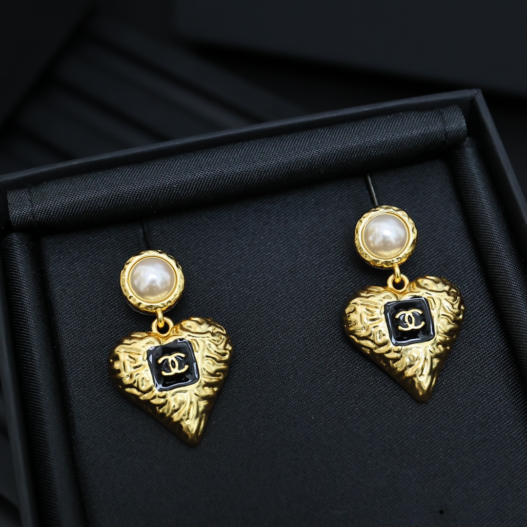 Chanel Chanel 小爱心耳环