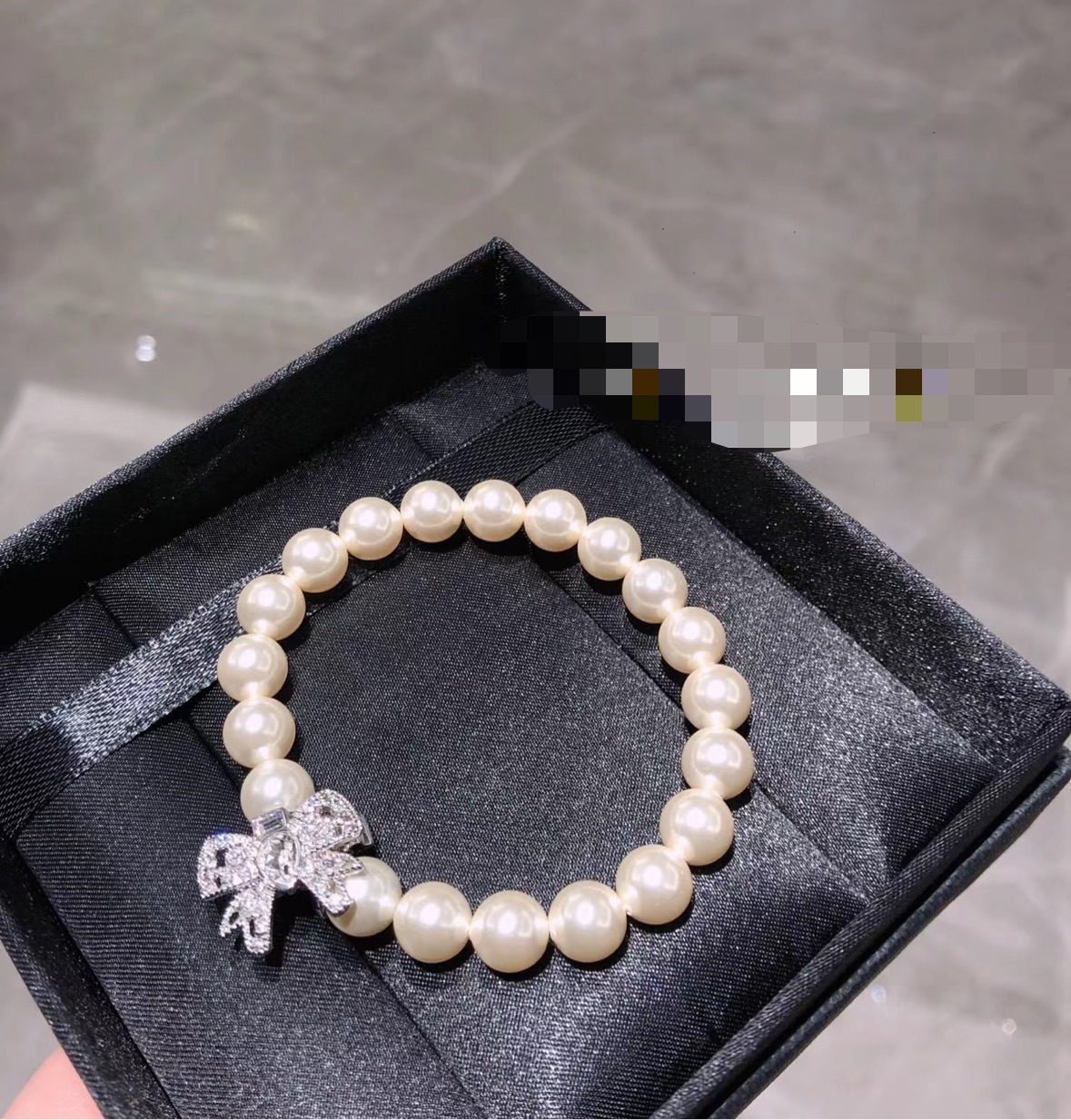 Miumiu Butterfly Pearl Bracelet: Sweet, Stylish, Romantic French Sweetheart - 图片 1