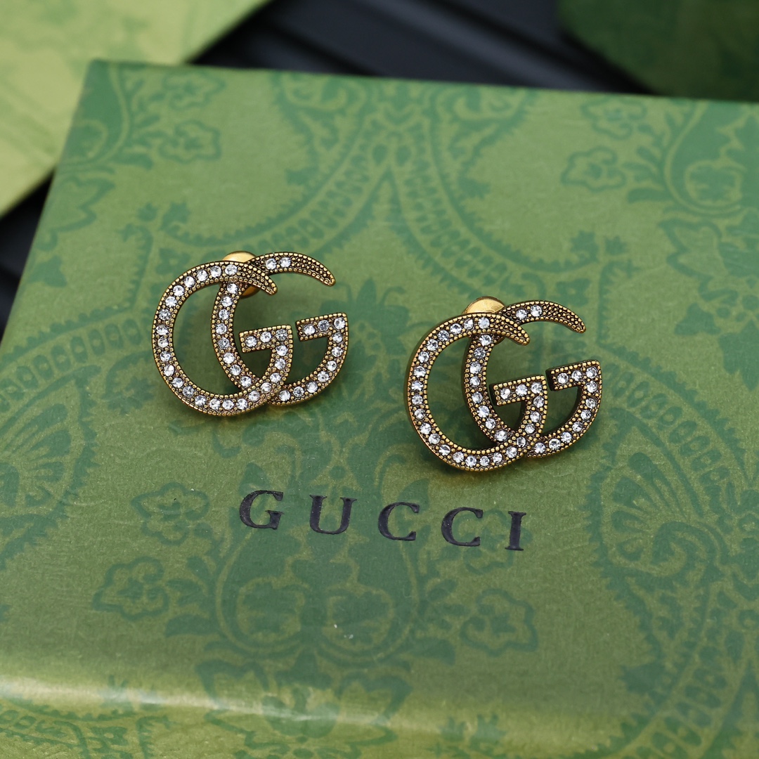 Gucci 満钻字母耳钉 复古金属デザイン